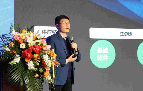 麒麟软件产品适配部总经理李斌,恒银金融科技股份有限公